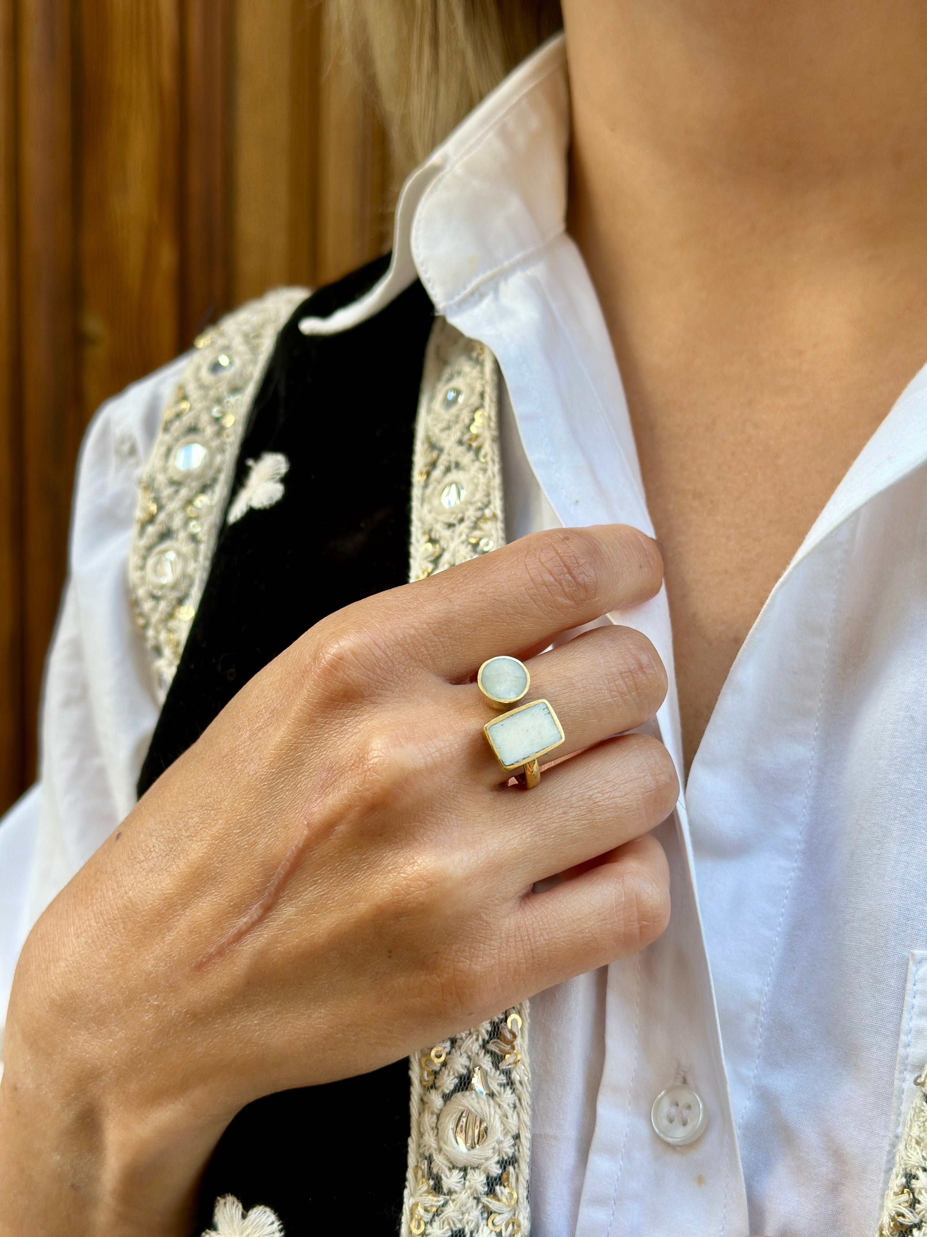 Anillo Tosha