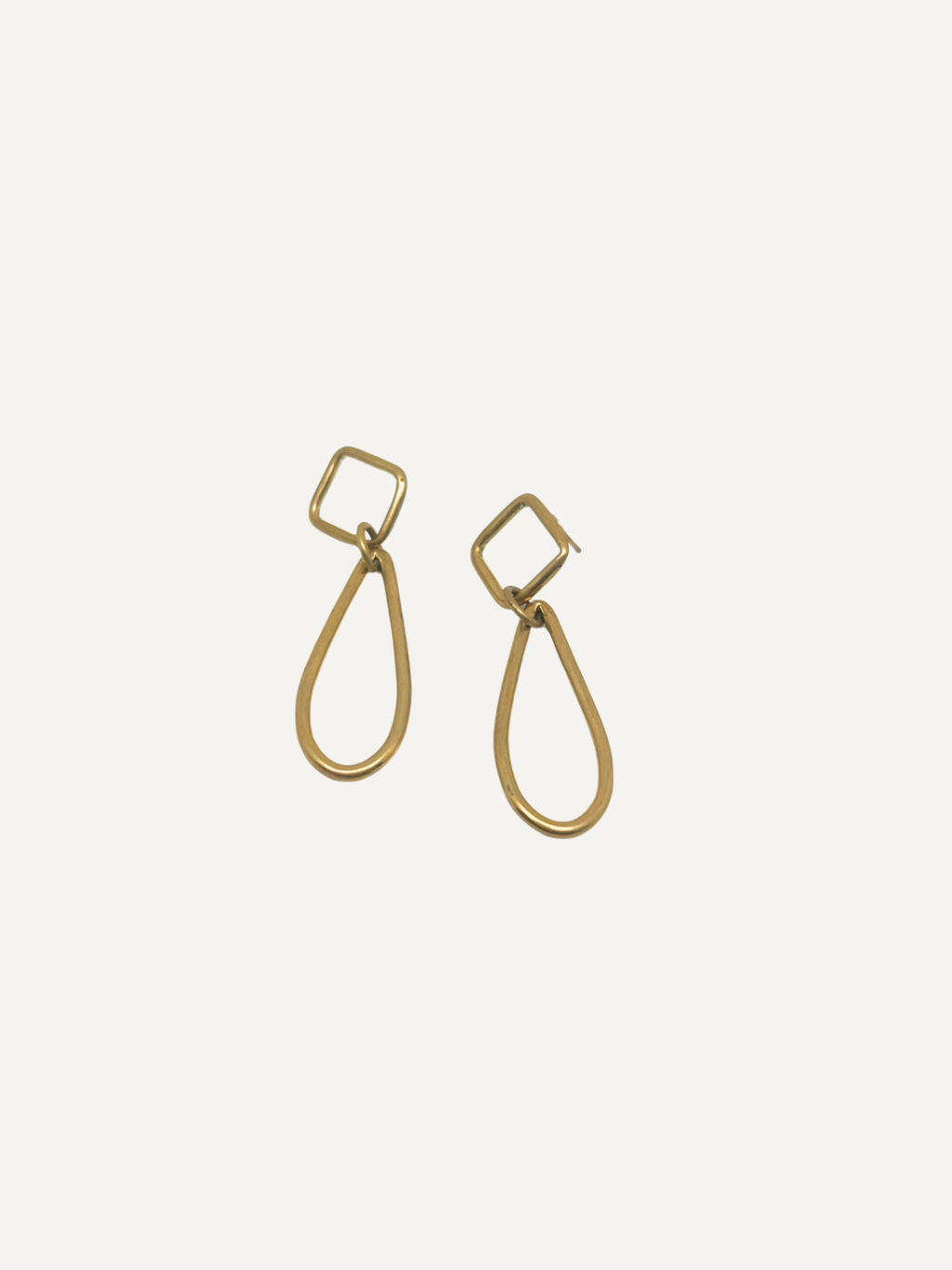 Pendientes Akili