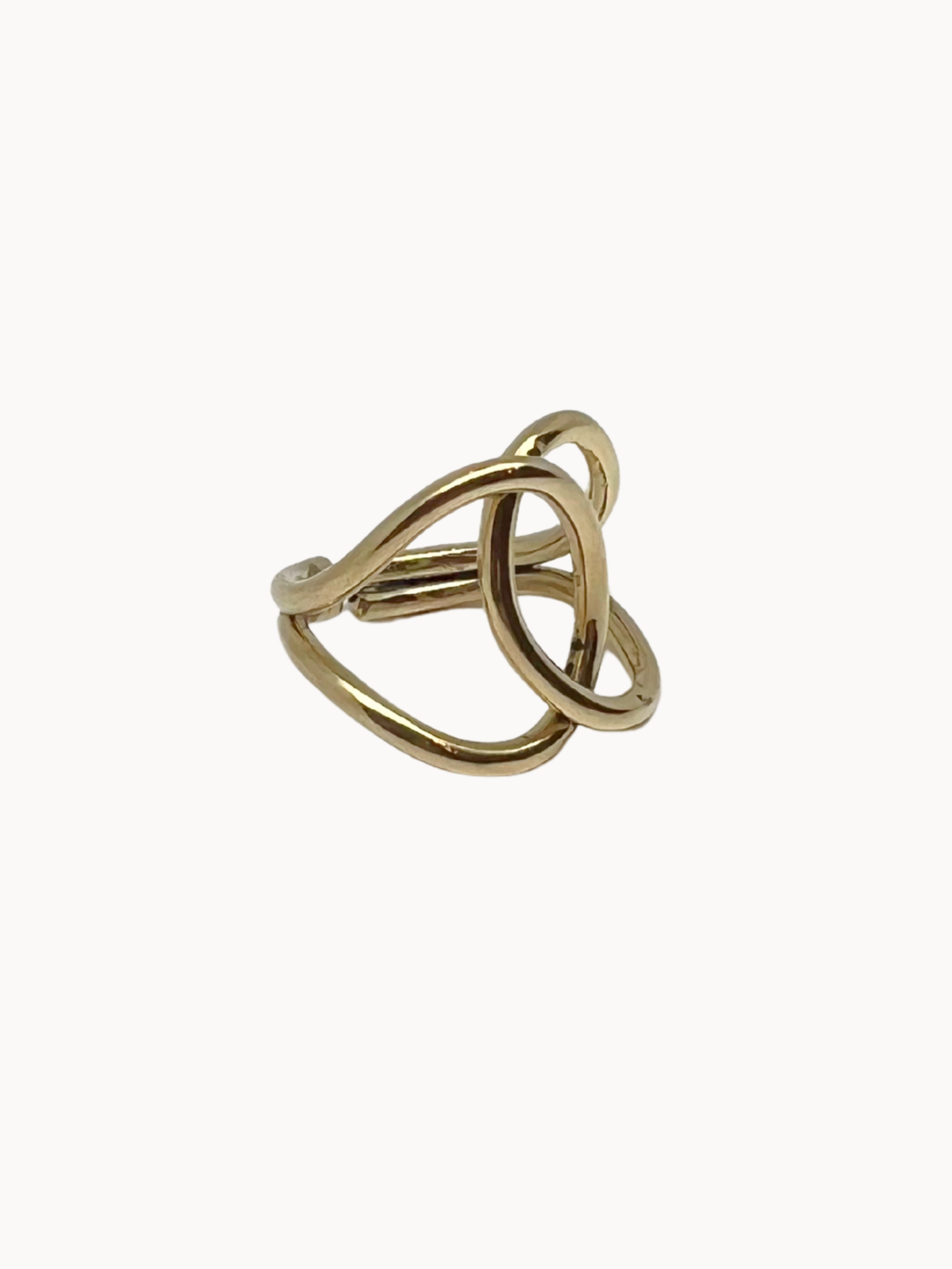 Anillo Amari
