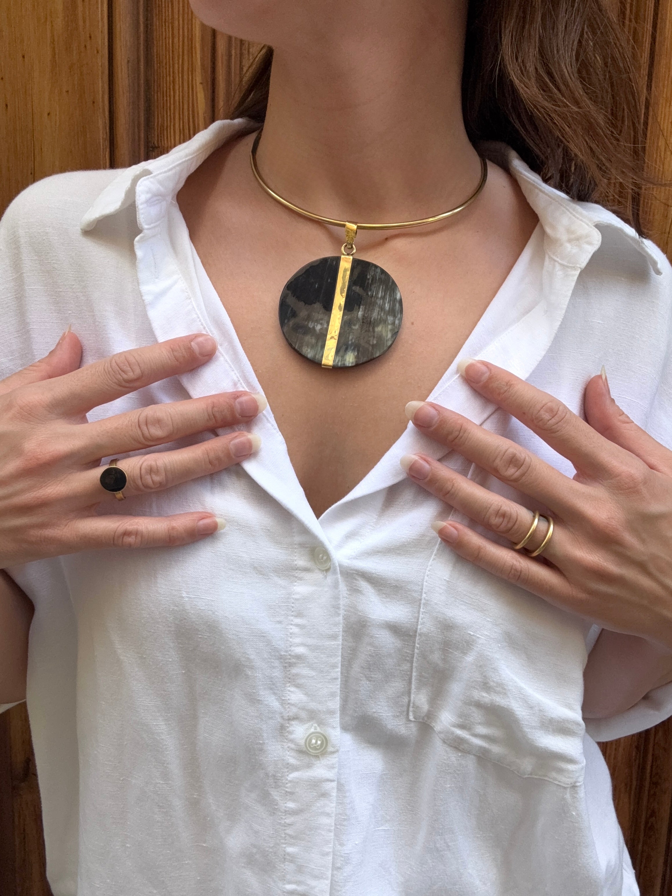 Shani choker