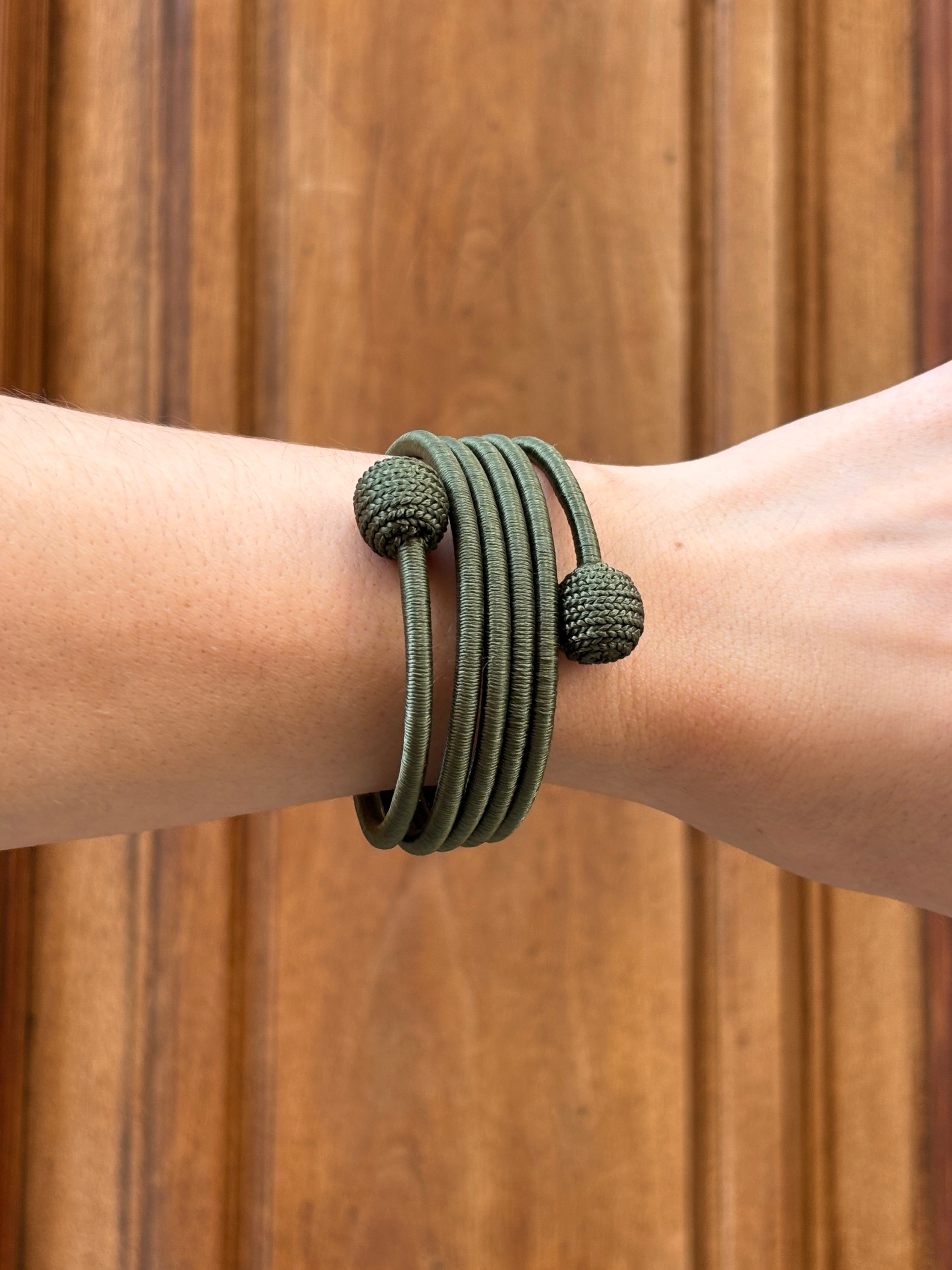 Brazalete Khadija Espiral colores invierno