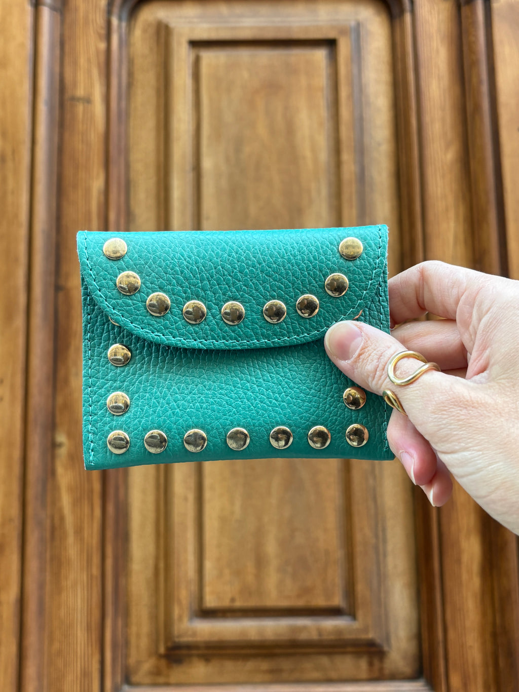 Monedero Piel con Tachuelas