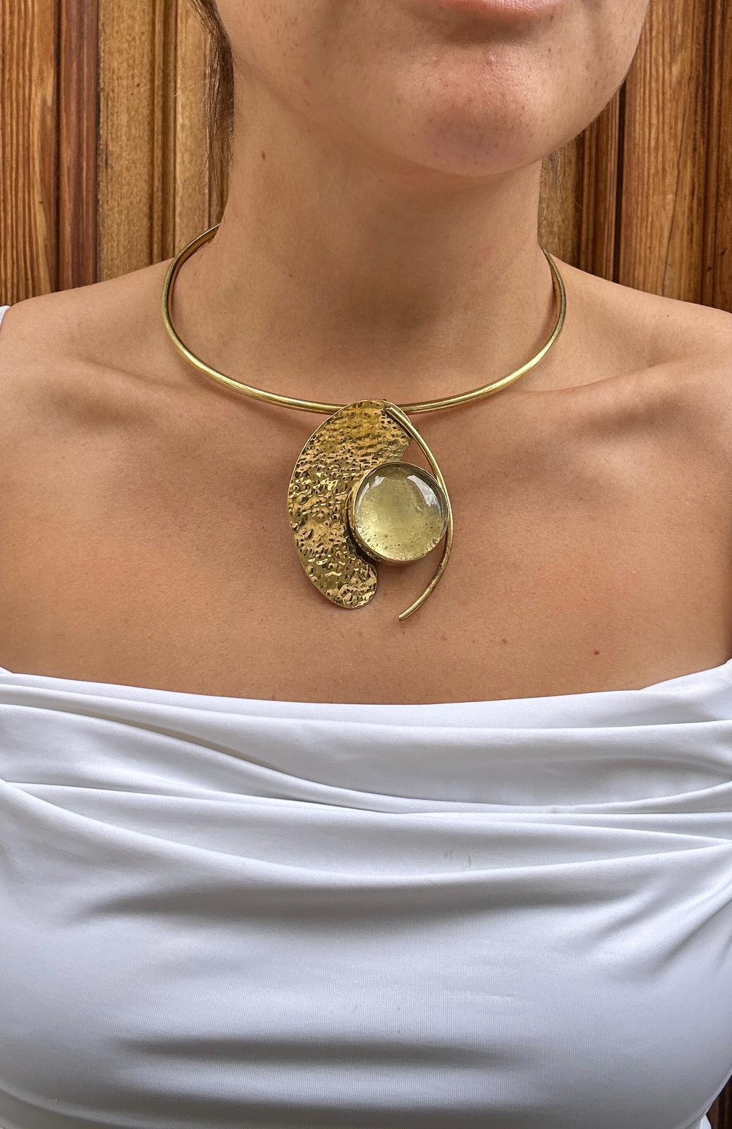 Zabibu choker