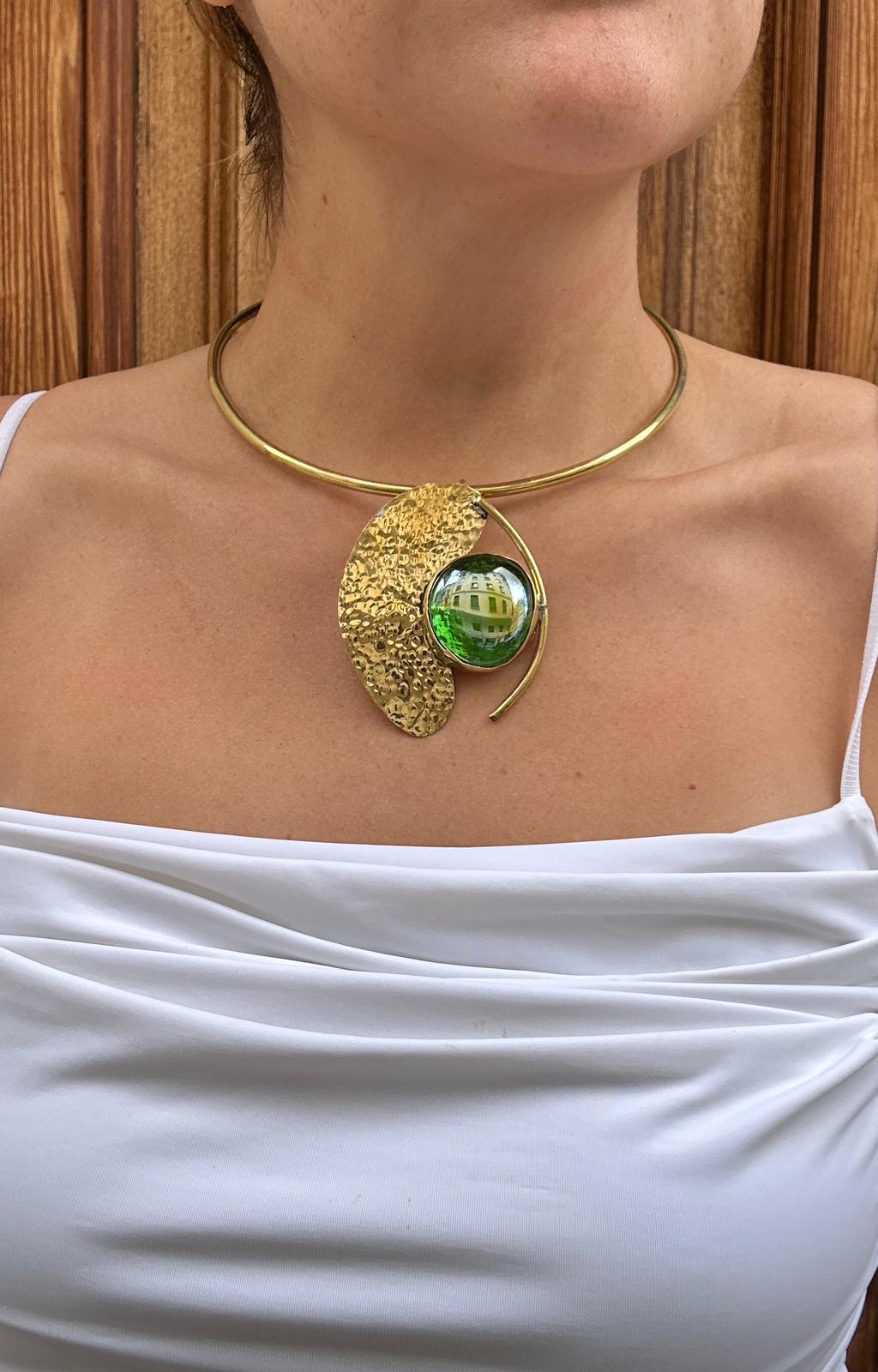 Zabibu choker