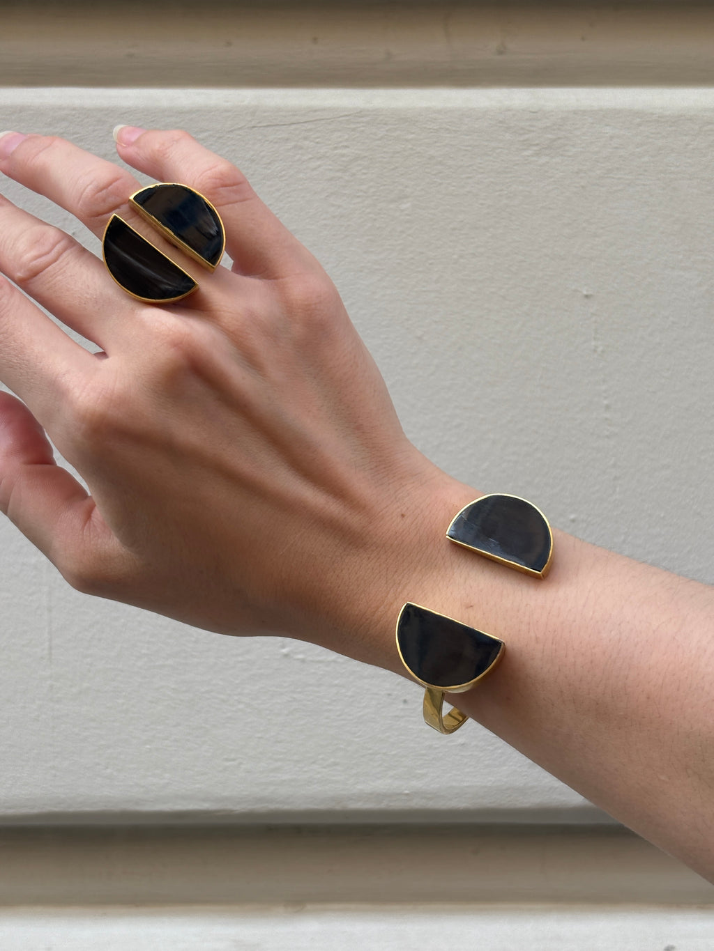 Black Bupe Ring